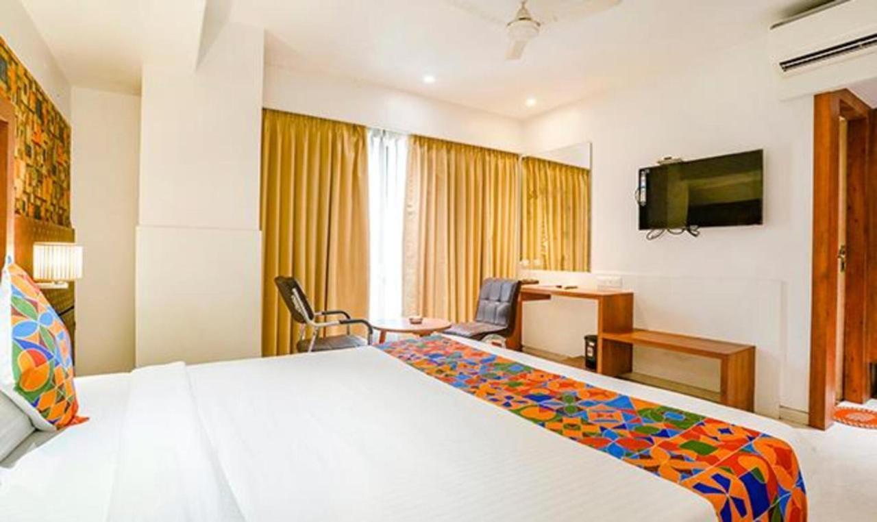 Srikrishna Paradise Hotel Thane Navi Mumbai Exterior foto